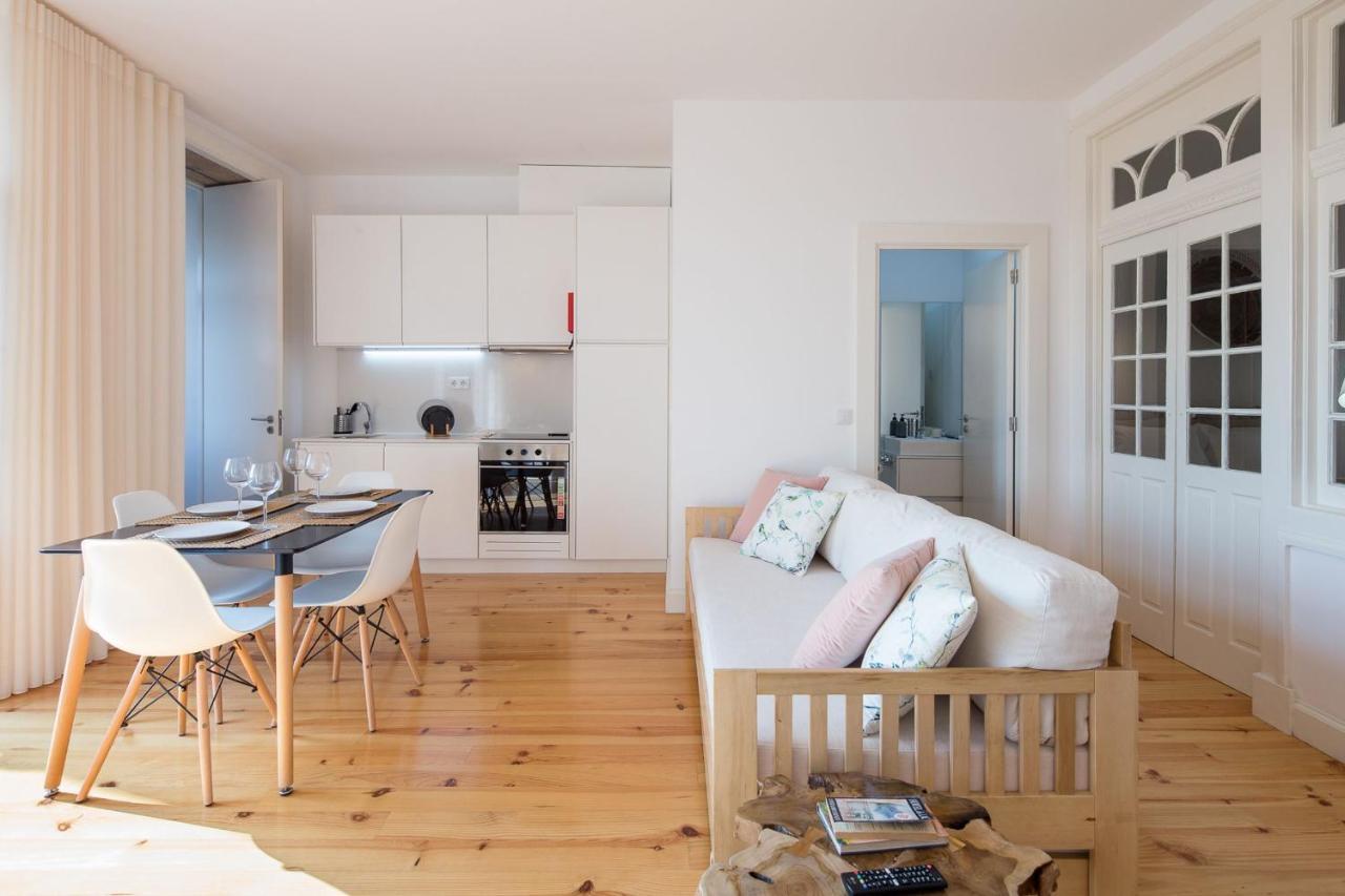 Lovelystay - Martires Boutique Flat Porto Exterior photo